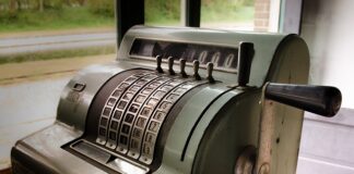 Jak sprawdzić deklarację VAT?