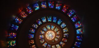 Czy można chodzić na religię i etykę?